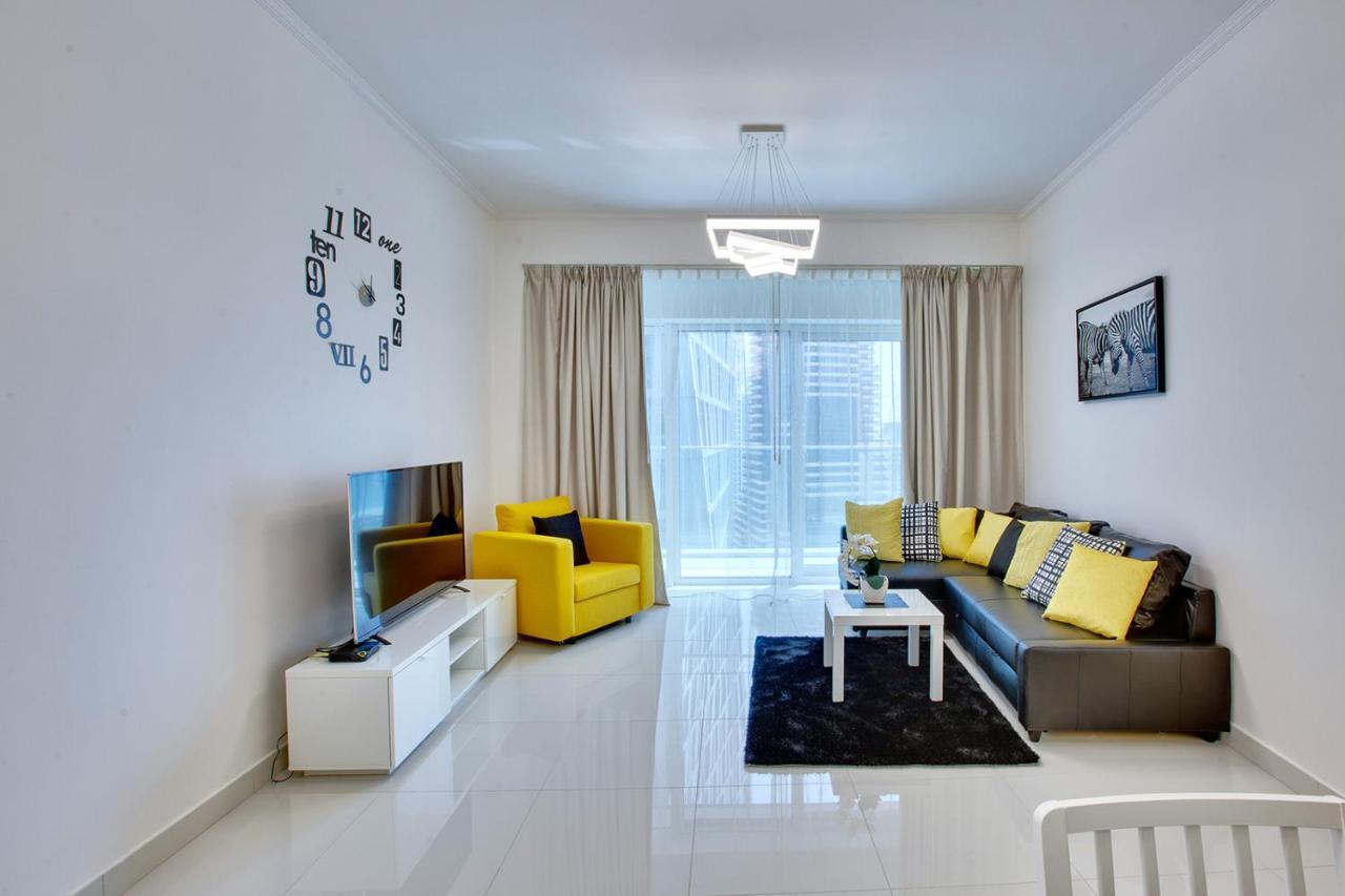 Apartamento Ultra Modern 1Bd In Damac Heights Marina Dubái Exterior foto
