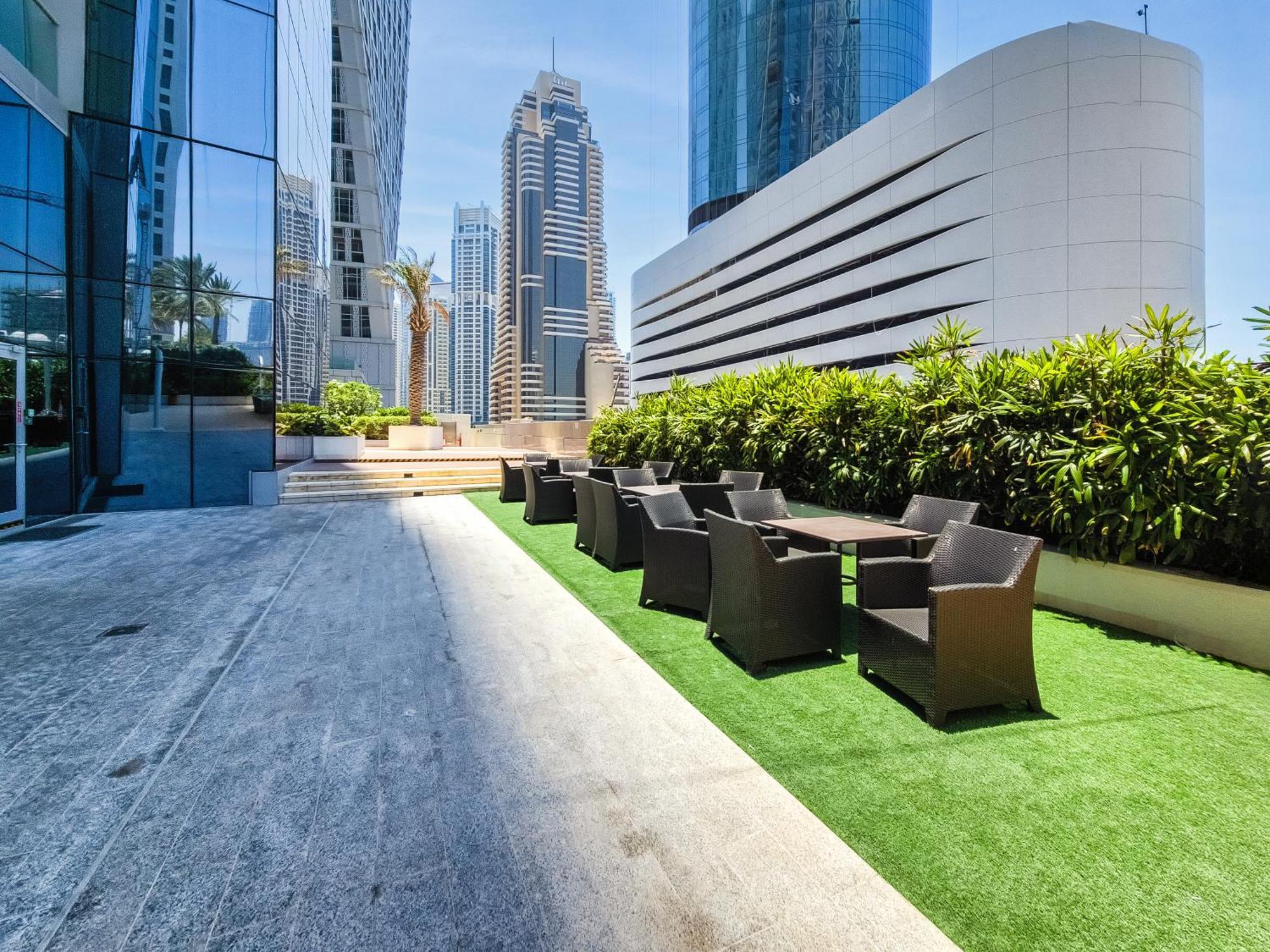 Apartamento Ultra Modern 1Bd In Damac Heights Marina Dubái Exterior foto