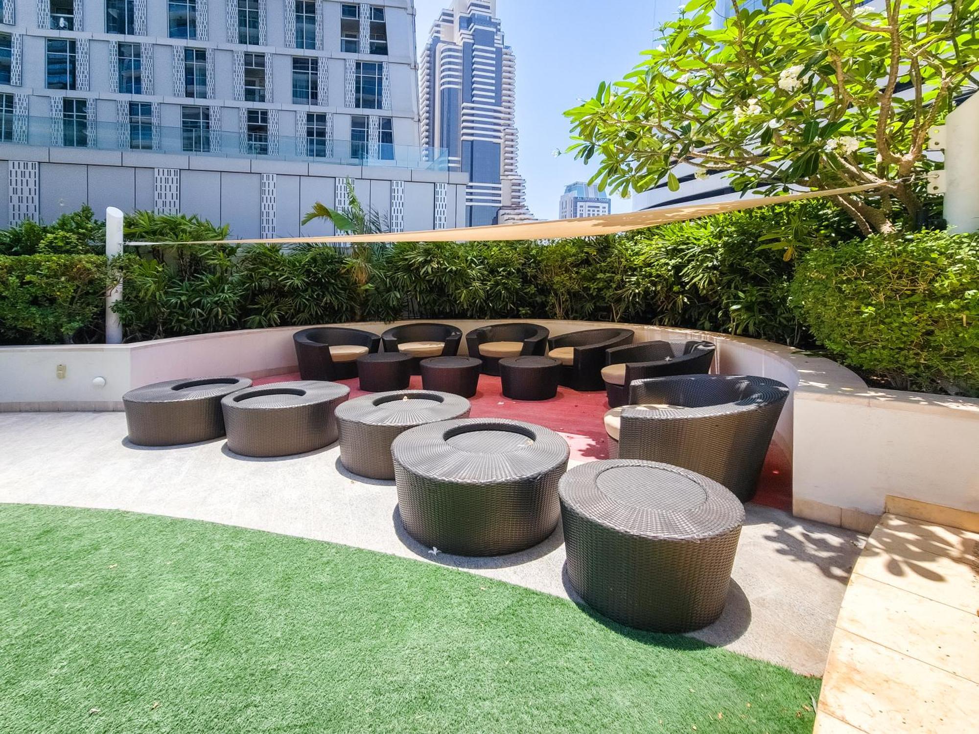 Apartamento Ultra Modern 1Bd In Damac Heights Marina Dubái Exterior foto